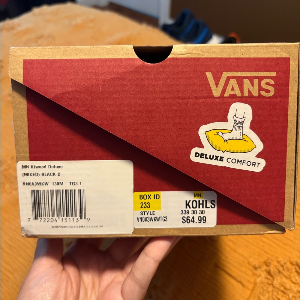 Vans Deluxe Comfort Shoe Box in Red and Brown